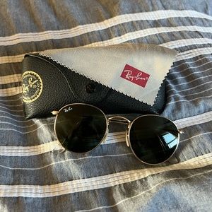 RayBan Round Metal Sunglasses
